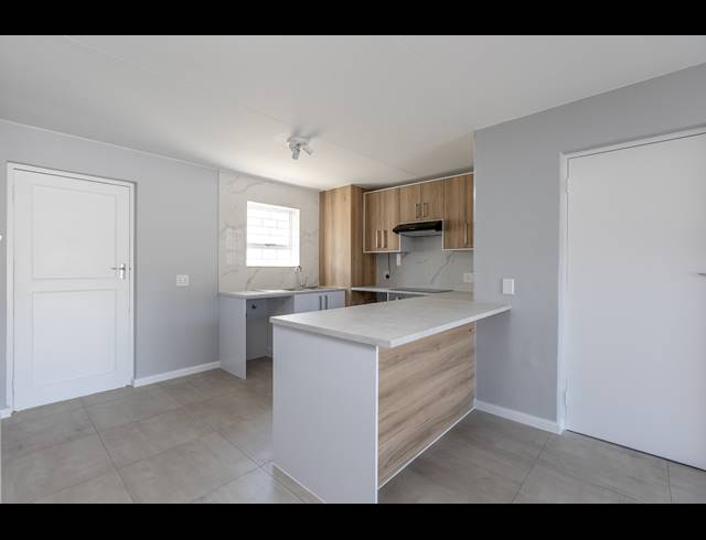 2 BEDROOM APARTMENT SOLD IN LANSDOWNE